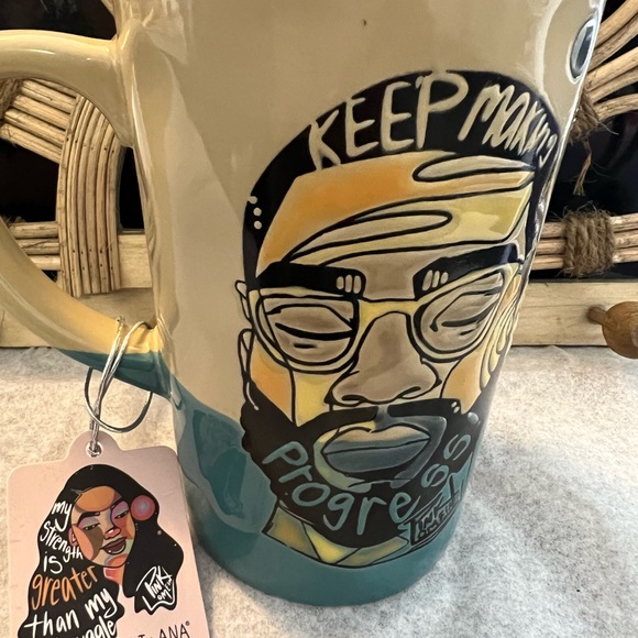 Pinklomein “Keep Making Progress” Mug - Picture 5 of 7